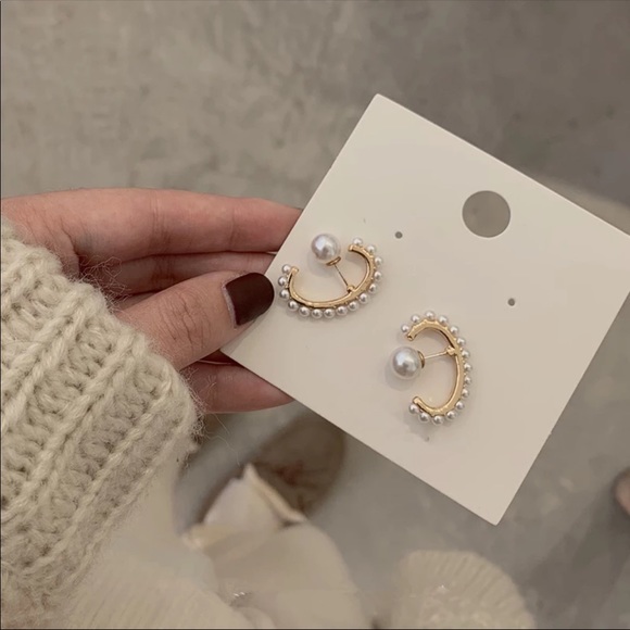 • Olivia • C Shape Pearl Back Stud Cuffs - Picture 3 of 4